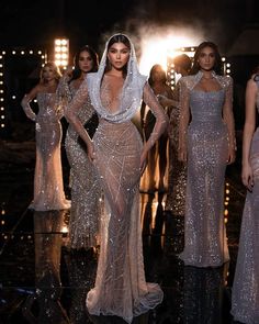 Great Gatsby Gala Dress, Artistic Clothes, Sadek Majed, Look Gatsby, Dinner Gowns, Eid Dress, Dazzling Dress, Lace Gown Styles