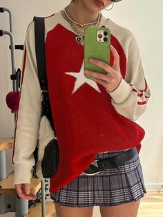 Vintage Contrast Color Star Raglan Sweater - AnotherChill Red Contrast Color, Street Preppy, Retro Summer Outfits, Jeans Outfit Summer, Pull Oversize, Y2k Preppy, Raglan Sweater, Raglan Pullover, Estilo Preppy