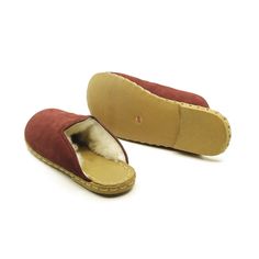 Sheepskin Burgundy Women's Slippers are perfect for keeping your feet warm in any indoor setting, from home to office. Lined with luxurious Tuscan lamb fur, these slippers feature first-quality calf leather on the surface and buffalo leather soles. The pure copper capsule in the base ensures sensory feedback, allowing you to feel the ground and reconnect with your environment. Designed for comfort, these handmade slippers are lightweight, giving your toes the freedom to spread naturally. You don Below The Line, Leather Slippers For Men, Men Slippers, Handmade Slippers, Slippers For Men, Cool Winter, Shearling Slippers, Home Office Living Room, Sheepskin Slippers