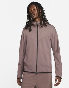 Head out in this men's Tech Fleece Hoodie from Nike. In a Rust Pink colourway, this loose-fitting hoodie is cut from smooth, lightweight blended fabric for everyday comfort. It features a full-zip fastening and roomy hood for coverage, with elasticated trims to hold the shape and spacious side pockets for storage. Finished up the iconic Futura logo. Machine washable. Nike Tech Fleece Hoodie, Nike Sportswear Mens, Nike Sportswear Tech Fleece, Tech Fleece Hoodie, Running Hoodie, Vintage Nike Windbreaker, Nike Pro Combat, Nike Sweats, Nike Gold