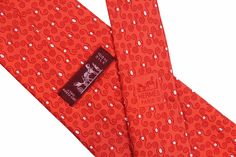 Vintage HERMÈS, París, made in France, 100% silk tie, red background. Delivered with original Hermes box. Condition: Excellent Dimensions: 10 cm widest point Code number: 5256 SA More vintage items in my online shop: http://www.vintagecarwen.com Red Tie As A Summer Gift, Red Silk Tie For Business, Red Silk Ties For Business, Classic Red Ties For Summer, Formal Red Silk Tie, Code Number, Hermes Box, Hermes Men, Vintage Hermes