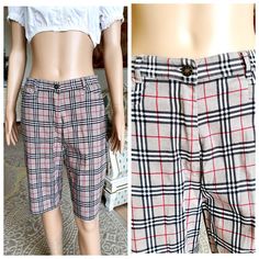 womens shorts Tartan shorts autumn shorts womens plaid shorts Vintage Retro Shorts Checkered shorts S bermuda shorts Vintage Women's Clothing    96%-cotton; 4%-elastane Ready to ship. waist: 78 cm /30.7" inseam: 27 cm/ 10.6" HIPS: 93 cm/ 36.6" length: 55 cm  / 21.7"  Size: 38 M NOTE The color on the pictures may vary due to monitor settings and light reflections.   We appreciate your patience. Thank you so much for looking at my works! Please do not hesitate to contact with me for any questions. Trendy Bermuda Bottoms With Built-in Shorts, Trendy Bermuda Shorts With Pockets, Trendy Fitted Plaid Shorts, Summer Plaid Shorts With Built-in Shorts, Trendy Knee-length Shorts With Pockets, Fitted Plaid Casual Shorts, Fitted Casual Plaid Shorts, Casual Plaid Bottoms With Built-in Shorts, Plaid Bottoms With Built-in Shorts For Spring