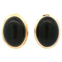 Earrings Specifications: Metal: 14k Yellow Gold ​ Gram ​Weight: 5.6 grams Earring Diameter: 18.5 mm x 14 mm Onyx Diameter: ~16.5 mm x 12.5 mm x 4.8 mm Stamped: "14K" Condition: Preowned, excellent Earring Video, Emerald Diamond Earrings, Telling The Truth, Onyx Colour, Black Onyx Earrings, Yellow Gold Earrings, Onyx Earrings, Cabochon Ring, Leverback Earrings