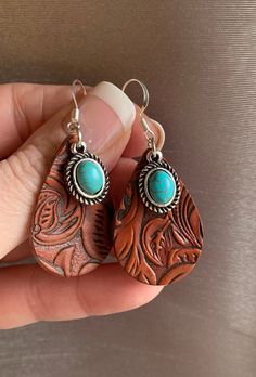 Western Turquoise Earrings, Western Leather Jewelry, Cute Western Earrings, Country Style Jewelry, Leather Beaded Earrings, Homemade Western Jewelry, Beaded Leather Earrings, Western Earrings Diy, Western Earrings Fashion