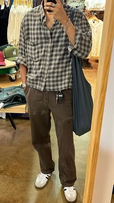 Old Mom Aesthetic Outfit, 90s Summer Fashion Men, Business Casual Masc, Hozier Concert Outfit Men, Male Summer Outfits Aesthetic, Grandpa Style Aesthetic Men, Male Style Aesthetic, Dad Clothes Aesthetic, Ftm Style