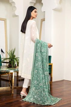 Designer Salwar kameez | Designer Punjab Suits | Pakistani Salwar Kameez Suits Pakistani, Designer Salwar Kameez, Pakistani Salwar, Designer Salwar, Pakistani Salwar Kameez, Chiffon Collection, Embroidered Chiffon, Punjabi Suit, Designer Party Wear Dresses