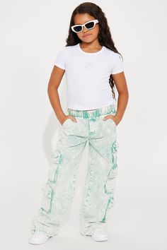 Available In Sage. Cargo Pockets Mid Rise Wide Leg 100% Cotton Elastic Waitband Model Wears Size 10 Imported | Mini Summer Camper Cargo Jean in Sage size 6 by Fashion Nova Jeans Fashion, Kids Pants, Cargo Jeans, Jeans Jumpsuit, Pants Jeans, Matching Dresses, Girls Jeans, Middle School, Women Girl