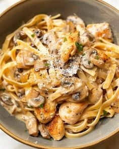 Slow Cooker Chicken Stroganoff, Chicken Stroganoff Recipe, Crockpot Chicken Alfredo, Chicken Stroganoff, Marsala Chicken Recipes, Easy Slow Cooker Chicken, Stroganoff Recipe, Potatoe Casserole Recipes, Chicken Slow Cooker Recipes