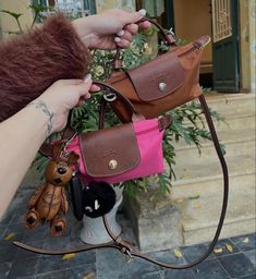 Longchamp Pouch, Longchamp Mini Bag, Longchamp Outfit, Longchamp Mini, Decorated Bags, Street Style Bags