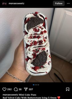 an ice cream sundae with oreo cookies and red velvet cake