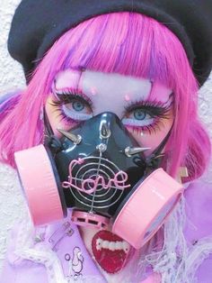 BrokenDoll's original handmade Respirator .Amazing kawaii gasmask!It suits Harajuku style, pastel go… Goth Gas Mask, Goth Mask, Pastel Goth Makeup, Creepy Cute Fashion, Pastel Goth Aesthetic, Goth Kawaii, Pastel Punk, Pastel Goth Outfits, Estilo Harajuku