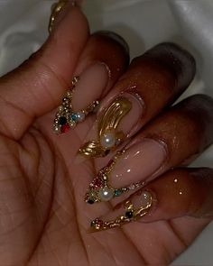 #nailstagram #nailsofinstagram Christmas Nails On Black Women, Nails Inspo Black Women, Nail Designs Black Women, New Years Nail Ideas, Christmas Nails Black, Jeweled Nails, Nail Designs Black, Nails Black Women, New Years Nails