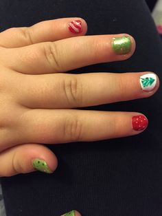 Diy Christmas Nails Easy, Santa Nails, Holiday Nail Designs, Nails For Kids