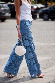 Floaty Dress, Lace Pants, Ideas Outfit, Paris Street Style, Mode Inspo, Looks Chic, Lace Fashion, Outfits Casual, Mode Inspiration