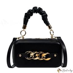 Chain Women, Women Boxing, Street Trends, Box Bag, Pocket Book, Bird In Bag, Female Fashion, Save The Planet, Black Cross Body Bag