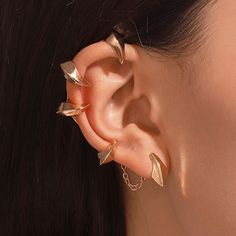 Gender : Unisex Model Number : ATMD18W15 Shape\pattern : Geometric Style : TRENDY Material : Metal Metals Type : zinc Alloy Earring Type : CLIP EARRINGS Fine or Fashion : fashion Item Type : EARRINGS Item Type:Ear Bone ClipStyle:Devil ClawMaterial:AlloySize:6.1cmColor:GoldGender:Women/Lady/GirlOrigin:ChinaFunction:JewelryGift for:Women/Lady/GirlOccasion:Party/Office/WeddingPackage include:1 Pcs Of Ear Clip(just for right ear) WHAT ABOUT REFUND?   Fast refund,100% Money Back Guarantee. If your pr Punk Mode, Punk Earrings, Ear Cuff Earings, Estilo Punk, Hip Hop Jewelry, Ear Cuffs, Fantasy Jewelry, Gothic Jewelry, Cuff Earrings