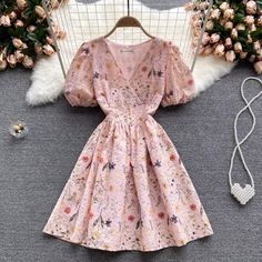 Socialite, retro, heavy industry hollow embroidery dress, printed bubble sleeve dressMaterial:laceStyle:socialiteFeatures:vintage,embroideredColor:as pictureSize(cm):M,L,XL,2XLM:bust:88,waist:74,length:85,shoulder:33&ltp&gtL:bust:92,waist:78,length:86,shoulder:34</p>&ltbr/>&ltp&gtXL:bust:96,waist:82,length:87,shoulder:36</p>&ltbr/>&ltp&gt2XL:bust:100,waist:86,length:88,shoulder:36</p>&ltbr/>&ltp&gtNote:Due to different measur Spring Lace Puff Sleeve Mini Dress, Lace Patchwork Puff Sleeve Dress, Spring Lace Puff Sleeve Dress With Short Sleeves, Lace Dress With Puff Sleeves And Lace Patchwork, Pink Floral Print Dress With Lantern Sleeves, Elegant Lantern Sleeve Dress With Floral Embroidery, Feminine Dress With Lace Patchwork And Puff Sleeves, Floral Print Lantern Sleeve Party Dress, Floral Print Party Dress With Lantern Sleeves