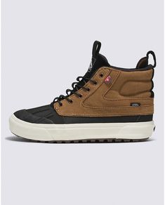 Vans Store, Sk8 Hi, Black Khakis, Shoe Shop, Cold Weather, Slip On, My Style, Leather