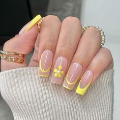 Best Coffin Nails 2022 to Inspire You Unghie Sfumate, Spring Acrylic Nails, Her Nails, Classy Acrylic Nails, Cute Gel Nails, Acrylic Nails Coffin Short, Pink Nail, Yellow Nails, Coffin Nails Designs