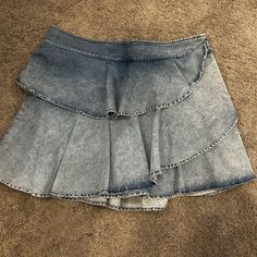 Brand New So Cute On Denim Mini Skirt Y2k, Skirts Denim, Skirt Y2k, Golf Skirts, Grey Plaid, Floral Print Skirt, Plaid Mini Skirt, Fitted Skirt, Polo Dress