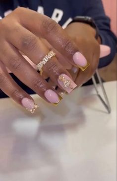 Shirt Birthday Nails, Bling On Short Nails, Short Badazled Nails, Aura Set Nails, Gold Short Nail Designs, New Years Nail Designs Glitter Square, Birthday Nails Medium Length Square, Gold And White Nails Short, Gold Nails Short Square