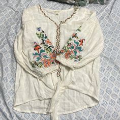 Light Weight Tunic Shirt Casual Floral Embroidered Blouse For Vacation, Casual Summer Peasant Top For Brunch, White Casual Peasant Top With Floral Embroidery, Casual White Peasant Top With Floral Embroidery, Casual Floral Embroidery Blouse For Day Out, Casual Floral Embroidered Blouse For Day Out, Spring Beach Peasant Cotton Top, Casual Blouse With Floral Embroidery For Day Out, White Bohemian Tops For Spring