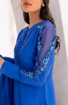 Wedding Gown Ideas, Muslim Wedding Gown, Detail Couture, Gown Ideas, Pakistani Fancy Dresses, Pakistani Dresses Casual, Dress Design Patterns, Kurti Designs Party Wear, Sleeves Designs For Dresses