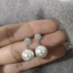 Description: Natural freshwater pearls, AAA zirconia, silver needle-based (natural materials will have unavoidable flaws, please be careful to order; silver needle material is soft, just make it straight to use, which is a normal phenomenon) As it is natural with imperfections, please respect the beauty of nature! Romantic Accessories, Pearl Drop Earrings Bridal, Pearl Pendant Earrings, Diamond Fashion Jewelry, Pearl Design, Wedding Bridal Jewellery, Simple Earrings, Pearl Studs, Pearl Drop Earrings