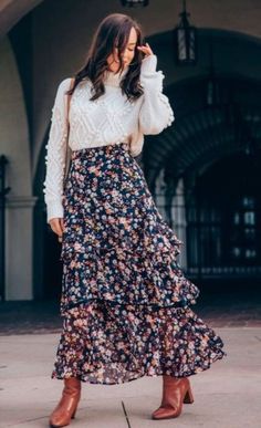 Turtleneck Maxi Skirt, Floral Maxi Skirt Outfit Winter, Long Skirt For Winter Outfits, Layered Midi Skirt, Crop Sweater Over Dress, Floral Dress Outfit Winter, How To Wear Skirts In Winter, Sweater Over Maxi Dress, Long Skirts Winter