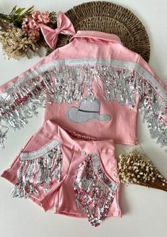 Barbie Cowboy, Short Infantil, Cowgirl Aesthetic, Quinceanera Party, County Fair, Cowgirl Outfits, Country Outfits, Bachelor Party