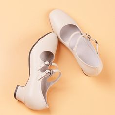 More Shoes,Please click: https://www.etsy.com/shop/mosshe FEATURES: 【Color】: it can be customized to other various colors, if you want to custom colors,please contact us. 【Heel】: The default Heel is 4cm, it also can be made to 5cm heels, if you want the 5cm heels, please leave a private note when you make the order 【Material】: *Upper material: top grain cow leather.a great enjoyment of quality, softness, durability and nature *Sole material: default sole is made of Tendon bottom-----skid resista Summer Mary Janes With Leather Sole And Round Toe, Beige Round Toe Kitten Heels For Summer, Beige Kitten Heels With Round Toe For Summer, Summer Beige Kitten Heels With Round Toe, Summer Flat Heel Mary Janes With Leather Sole, Beige Round Toe Court Shoes For Summer, Summer Mary Janes With Leather Sole And Flat Heel, Casual Pointed Toe Mary Janes For Summer, Summer Mary Janes With Leather Sole