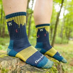 Women's Bear Town Micro Crew Lightweight Hiking Sock Darn Tough Socks, Bear Socks, Tough Woman, New Taipei City, Merino Wool Socks, Hiking Socks, Wool Socks, Womens Size Chart, Dark Teal