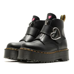 Black Shoes Png, Draculaura Closet, Botas Grunge, Kawaii Boots, Boogzel Apparel, Boots Png, Shoes Png, Black Love Heart, Grunge Boots