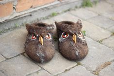 Brown dark owls exclusive custom slippers, personalized size, flat slippers. Natural eco wool felted shoes. See all my funny animals slippers - dogs, cats, foxes, birds, dragons and other: https://www.etsy.com/shop/DarkaYarka?ref=l2-shopheader-name%C2%A7ion_id&section_id=22264967 Product description: Our felt slippers are totally handcrafted of 100% pure wool with warm water, soap, love and care. The sole, made of craft foam, is firmly glued. Felted slippers are extremely solf, light, comfor Handmade Round Toe Slippers For Gifts, Handmade Closed Toe Slippers As Gift, Handmade Casual Slippers As Gift, Handmade Casual Slippers For Gifts, Handmade Casual Slippers As A Gift, Handmade Casual Slippers For Gift, Handmade Brown Closed Toe Slippers, Handmade Slip-on Slippers As Gift, Nature Slippers