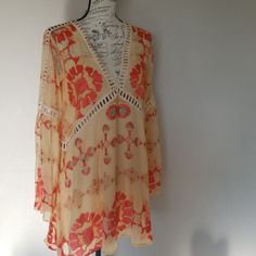 Nwt Peach And Coral V Neck With Loose Fitting Sleeves Dress By For Love And Lemons. Authentic. I Just Noticed A Spot On It (Probably From Handling And Storage) I'll Be Attempting To Loosen Out The Spot And Will Price Accordingly If I Am Unable To. -1 Sheer V-neck Mini Dress For Beach, Sheer V-neck Mini Dress For The Beach, Cream Long Sleeve Beach Cover-up Dress, Spring V-neck Beachwear Tunic, Bohemian V-neck Mini Dress For Holiday, V-neck Floral Print Tunic For Beach Cover-up, Long Sleeve Lined Mini Dress For Summer, Summer V-neck Tunic For Brunch, Long Sleeve Cream Summer Dress