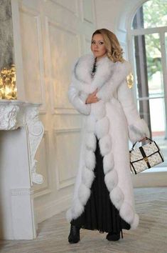 White Fur Coat, White Fur, Fur Jacket, Look Fashion, Winter Coat