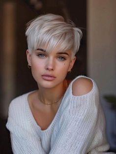 Trendy Short Hairstyles for 2024 Trendy Short Hairstyles, Super Short Haircuts, Pixie Haircut Styles, Medium Hair Styles For Women, Chic Short Hair, Blonde Pixie Cut, Edgy Pixie Cuts, Edgy Pixie