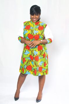 LIZA African short dress, African midi dress, African birthday dress, African clothing for women, African party dress, Ankara evening dress - Handmade - Read the full description - Materials: ankara, 100% cotton Discover the epitome of comfort and elegance in one stunning dress. Featuring long, semi-curved sleeves and a chic midi length, this dress ensures you feel at ease while standing out effortlessly from the crowd. A copy of our size chart has been added to photo collage, please check your African Birthday Dress, African Midi Dress, African Party Dresses, Dress Ankara, Jacket Cape, Tie Women, Dress African, Birthday Dress, Cap Hair