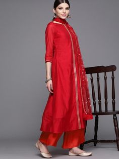 Buy impressive red chanderi cotton solid kurta with palazzos & dupatta online from Inddus.com at best price with free shipping globally. Palazzo Suit, Duster Coat, India, Red, Dresses, Clothes