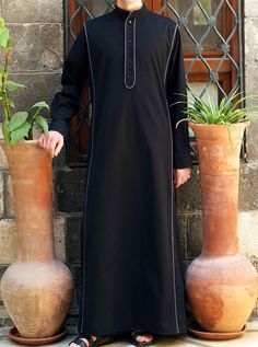 Thobes Men, Muslim Men Clothing, Arab Dress, Abaya Outfit, Man Outfit, African Attire For Men, Embroidered Robes, Kurta Men, Mens Kurta Designs