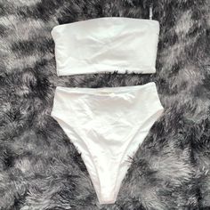 Hot & Delicious - Nwt - White Bikini - Bandeau Top - High Cut Bottom - Size Small - Never Worn, New With Tags Bandeau Top, High Cut, White Cream, Cream White, Womens Swim, Swimming, Cream, Tags, Women Shopping