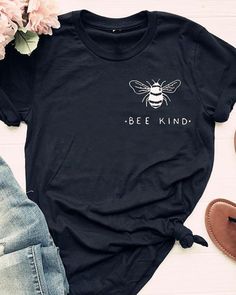 Cricut Clothes, Printed Tshirt Women, Shirts For Women Casual, Pocket Shirts, Tshirt Prints, Woman T Shirt, Bee Logo, Bee Shirt, Ladies Tshirt