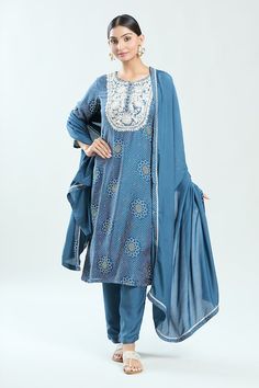 Dark blue straight kurta with floral bandhani print and thread embroidered yoke. Paired with coordinating pant and dupatta. - Aza Fashions Bandhani Print, Blue Kurta, Straight Kurta, Satin Silk, Pants Pattern, Pant Set, Set For Women, Aza Fashion, Silk Satin