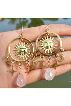 Material : CRISTAL Cottagecore Earrings, Cottagecore Jewelry, Witch Jewelry, Teardrop Dangle Earrings, Sun And Stars, Clothes Outfits, Some Times, Girl Party, Crystal Drop