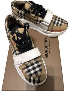 Burberry Regis Checkered Beige Sneakers 39.5 Burberry Sneakers, Beige Sneakers, Guitarist, Sneakers Fashion, Burberry, Athletic Shoes, Shoe Accessories, Women Accessories, Women Shoes