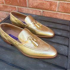 Ralph Lauren Collection Purple Label Telina Gold Metallic Loafers About The Product Gender: Women Includes: Original Box (Small Tear On Box Cover) Closure Type: Slip On Exterior Material: Leather Heel Size: 3 Cm Insole Material: Leather Lining Material: Leather Origin: Italy Size: Us 7 (Eu 37) Sole Material: Leather Stylish And Super Comfortable, This Pair Of Loafers By Ralph Lauren Will Make A Loved Addition To Your Shoe Collection. They've Been Crafted From Leather And Styled With Tassels On T Slip-on Tassel Loafers For Galas With Closed Toe, Closed Toe Slip-on Tassel Loafers For Galas, Gold Loafers With Leather Sole For Business, Gold Slip-on Loafers For Office, Luxury Tassel Loafers For Galas With Plain Toe, Luxury Tassel Loafers For Party, Slip-on Style, Luxury Tassel Loafers For Galas, Tassel Slip-on Loafers For Galas, Elegant Tassel Loafers With Leather Sole For Party