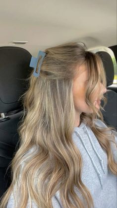 Light Brunette Hair, Rambut Brunette, Summer Blonde Hair, Brown Hair Inspo, Bronde Hair, Brunette Hair With Highlights, Dirty Blonde Hair, Honey Blonde Hair, Brown Hair Balayage