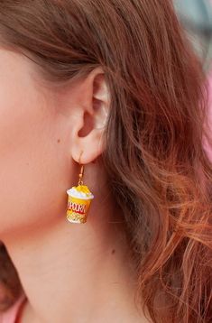 Size: 1 inch Material: alloy steel brass zinc copper Weight: 0.2 oz Novelty Gold Metal Jewelry, Novelty Gold Nickel-free Earrings, Novelty Gold Earrings, Nickel-free Novelty Gold Earrings, Nickel-free Gold Novelty Earrings, Gold Novelty Drop Earrings, Popcorn Basket, Yellow Funny, Cheese Popcorn