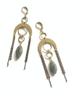 18k gold plated lever back earrings with labradorite and brass. Elegant Nickel-free Labradorite Earrings, Handmade Gold Labradorite Earrings, Gold Labradorite Drop Earrings, Gold Brass Jewelry With Lever Back, Gold Labradorite Earrings, Wire Jig Patterns, Aluminum Wire Jewelry, Wire Jig, Ear Art