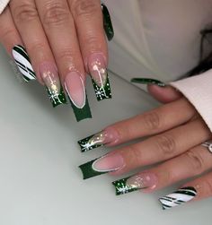 Nail Decoration Ideas, Christmas Nail Art Ideas, Amazing Nail Art, Colored Acrylic, Colored Acrylic Nails, Nails Winter, French Tip Acrylic Nails, Long Acrylic Nails Coffin